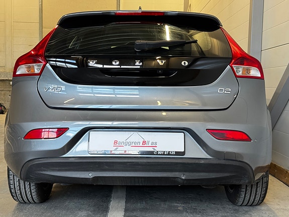 Volvo V40 20 of 30