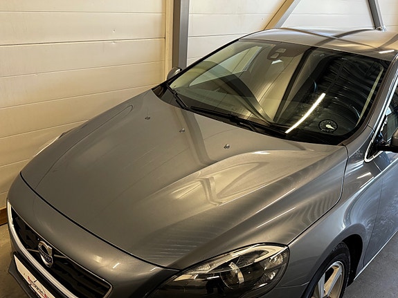 Volvo V40 5 of 30