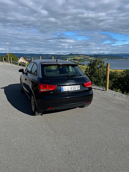 Audi A1 2 of 9