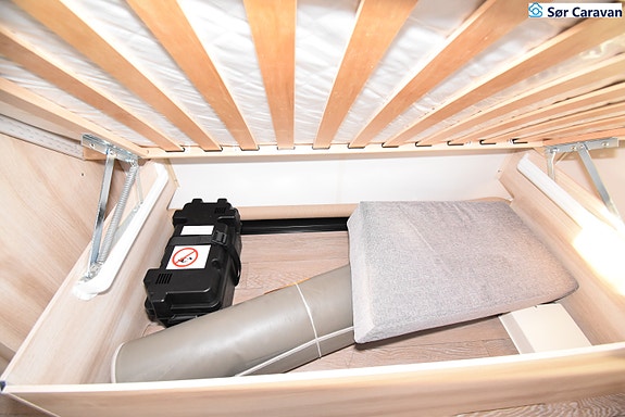 Hobby De Luxe 495 UL 9 of 20