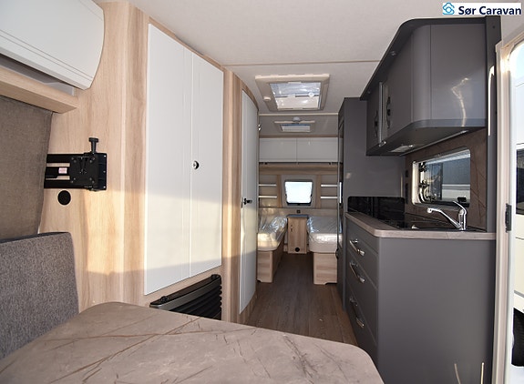 Hobby De Luxe 495 UL 4 of 20