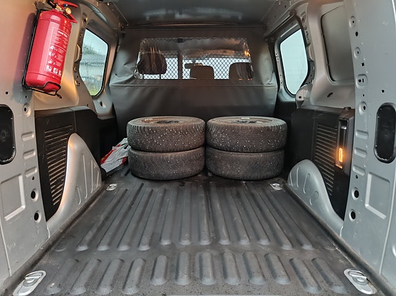 Citroen Berlingo 27 of 29