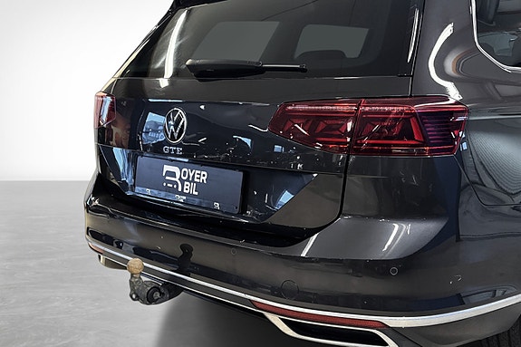 Volkswagen Passat 6 of 30