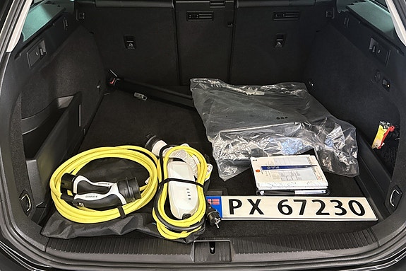 Volkswagen Passat 29 of 30