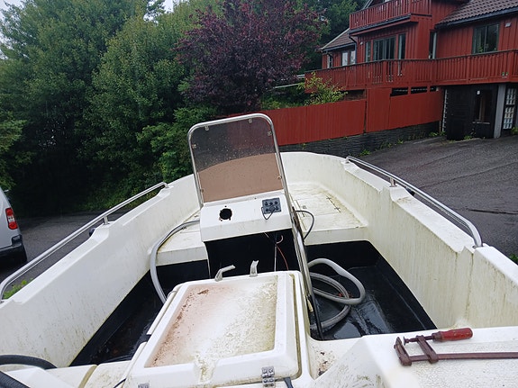 Båt prosjekt med motor og henger 3 of 6