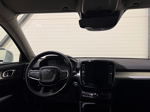 Volvo XC40 20 of 30