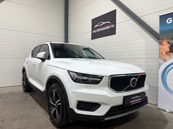 Volvo XC40 5 of 30