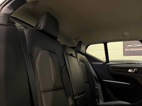 Volvo XC40 18 of 30