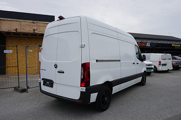 Mercedes-Benz Sprinter 5 of 5