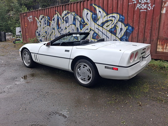 Chevrolet Corvette 7 of 25