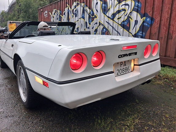 Chevrolet Corvette 9 of 25