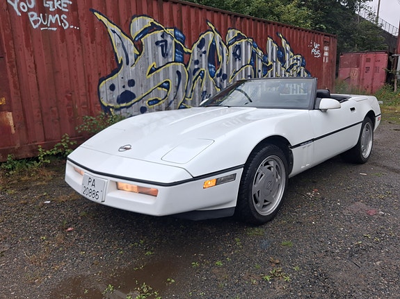 Chevrolet Corvette 12 of 25