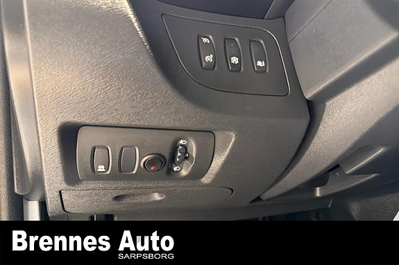 Nissan NV250 13 of 19