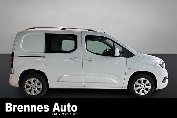 Opel Combo 8 of 24