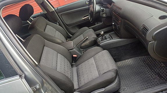 Volkswagen Passat 26 of 29