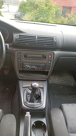 Volkswagen Passat 14 of 29