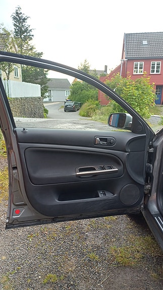 Volkswagen Passat 21 of 29