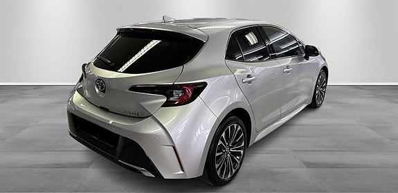 Toyota Corolla 4 of 25