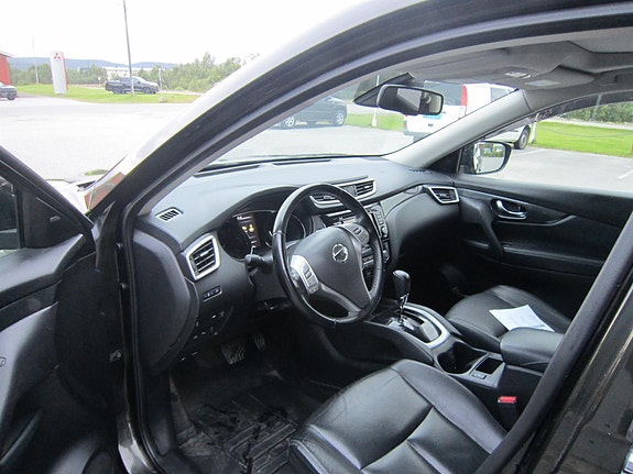 Nissan X-Trail 5 of 8