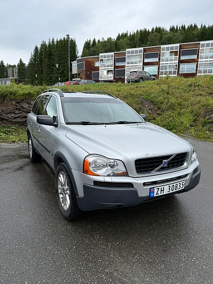 Volvo XC90 7 of 18