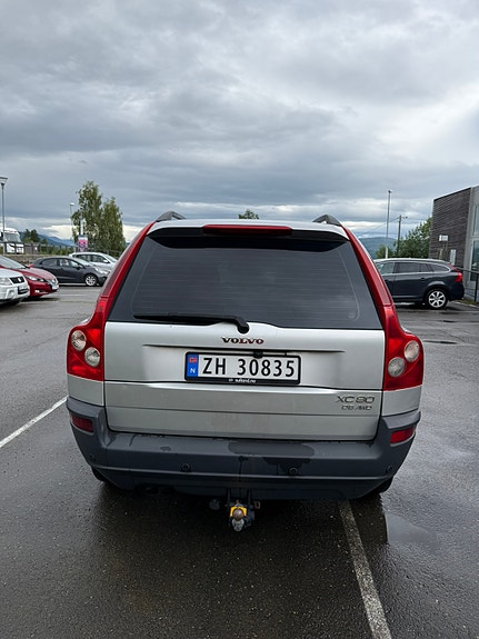 Volvo XC90 4 of 18