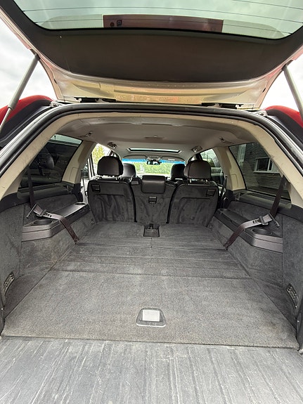 Volvo XC90 14 of 18
