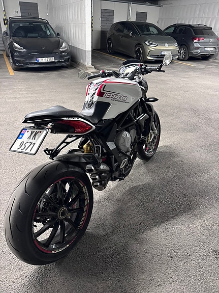 MV Agusta Brutale 800 Dragster 21 of 21