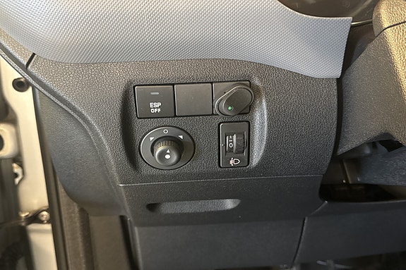 Citroen Berlingo 19 of 28