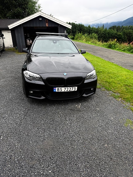 BMW 525d 2 of 15