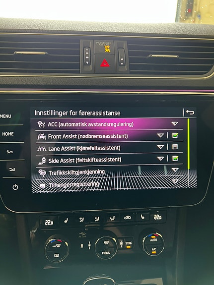 Skoda Superb 24 of 30