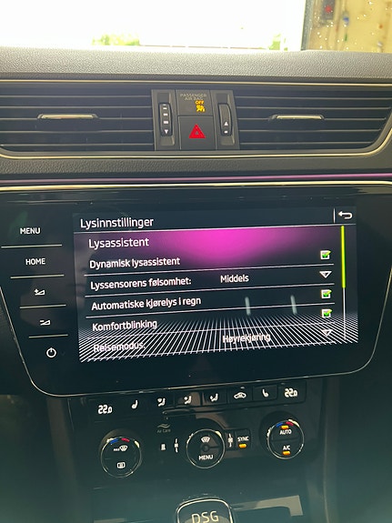 Skoda Superb 23 of 30