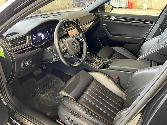 Skoda Superb 10 of 30
