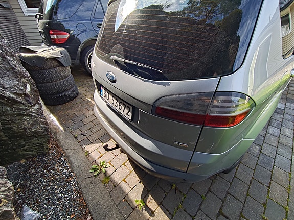 Ford S-MAX 5 of 8