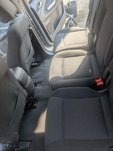 Ford S-MAX 8 of 8