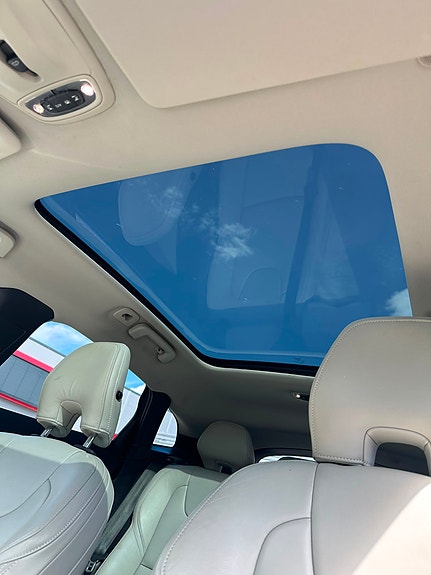Volvo V40 21 of 29