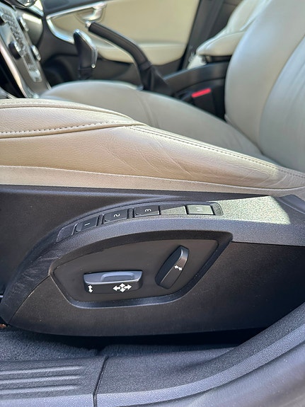 Volvo V40 23 of 29