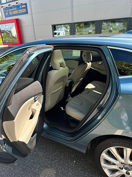 Volvo V40 9 of 29