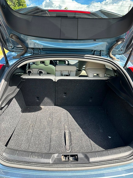 Volvo V40 12 of 29