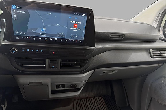 Ford E-Transit Custom 320S 13 of 24