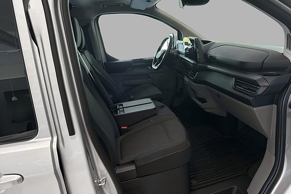 Ford E-Transit Custom 320S 14 of 24