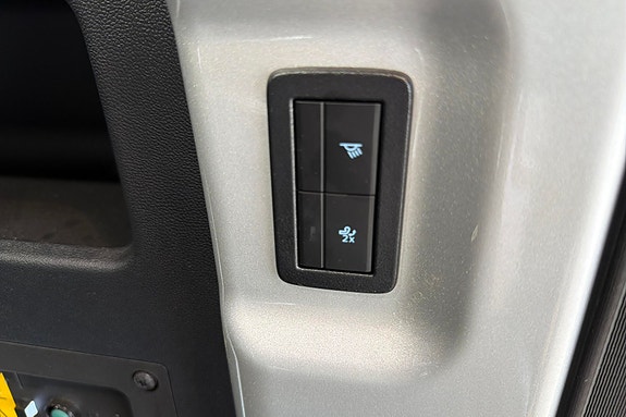 Ford E-Transit Custom 320S 20 of 24