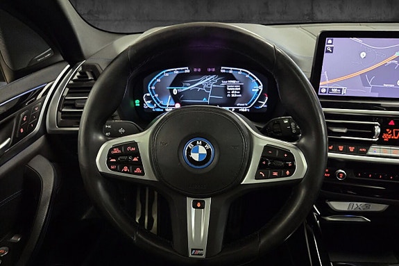 BMW iX3 19 of 30