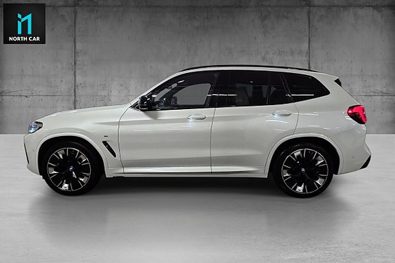 BMW iX3 8 of 30