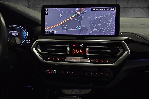 BMW iX3 26 of 30