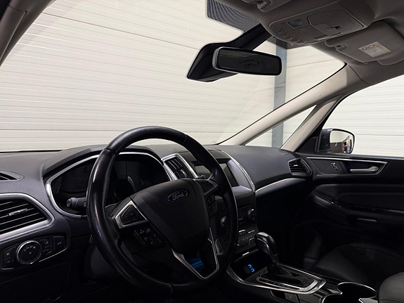 Ford S-MAX 25 of 30