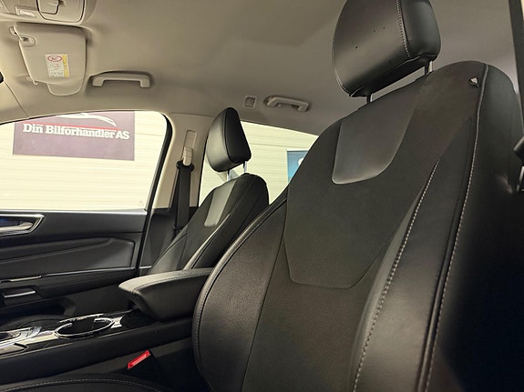 Ford S-MAX 22 of 30