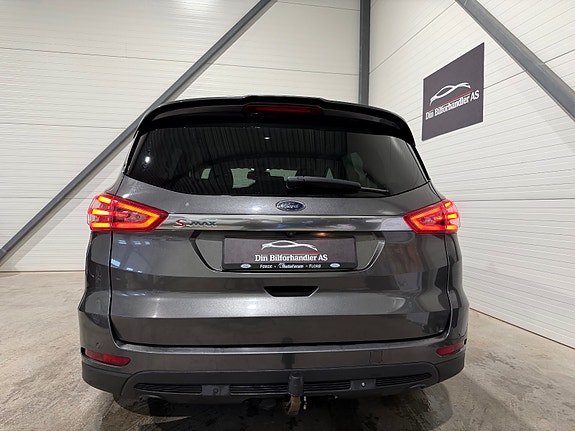 Ford S-MAX 10 of 30