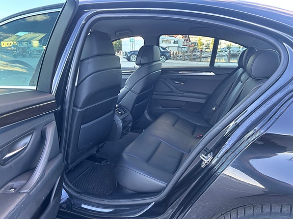 BMW 520d 12 of 30