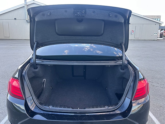 BMW 520d 13 of 30
