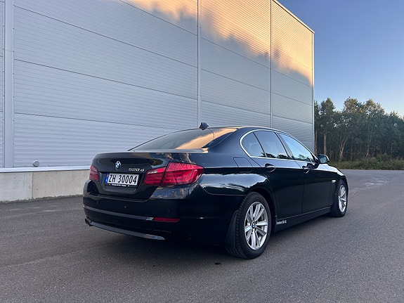 BMW 520d 5 of 30